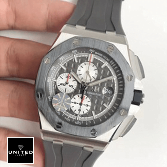 Audemars Piguet Royal Oak Offshore grey dial Replica on the hand