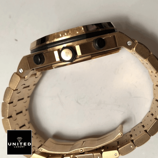 Audemars Piguet Royal Oak Offshore 26170OR.OO.1000OR.01 Replica 6 audemarspiguet-royaloakoffshore-26170OR.OO_.1000OR.01-replica-rightside