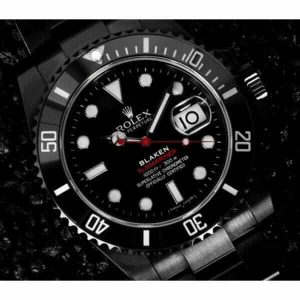 rolex-blaken-submariner-date-singel-red-black-dial-116610-600x600