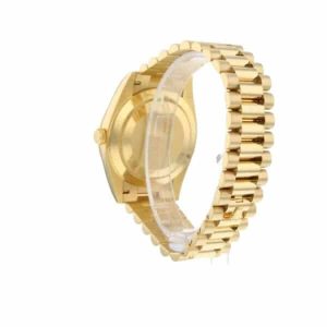 rolex-day-date-228238-2018-ew-yellow-gold-silver-diagonal-dial-3-600x600