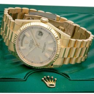 rolex-day-date-automatic-yellow-gold-champagne-dial-118238-replica-600x600